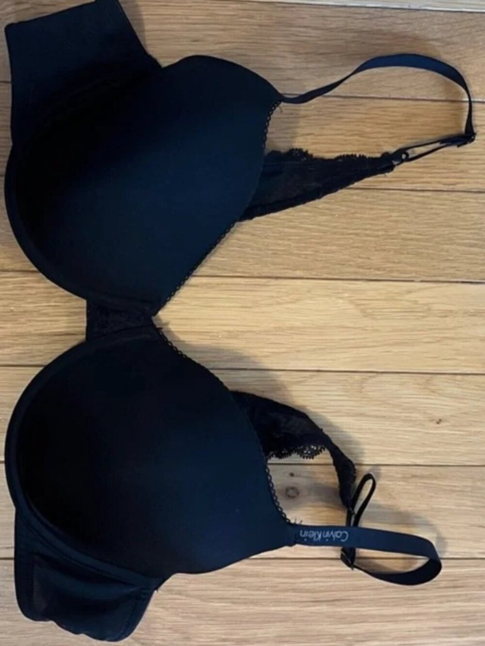 Calvin Klein 38 B black lace bra